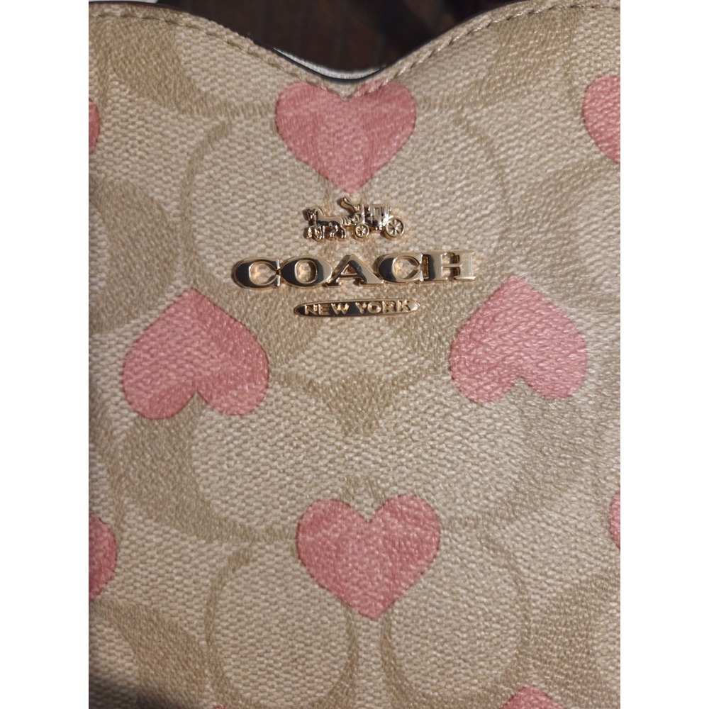 Coach Valentine 2024 Heart Crossbody Signature Coated Canvas Leather - Picture 2 of 10